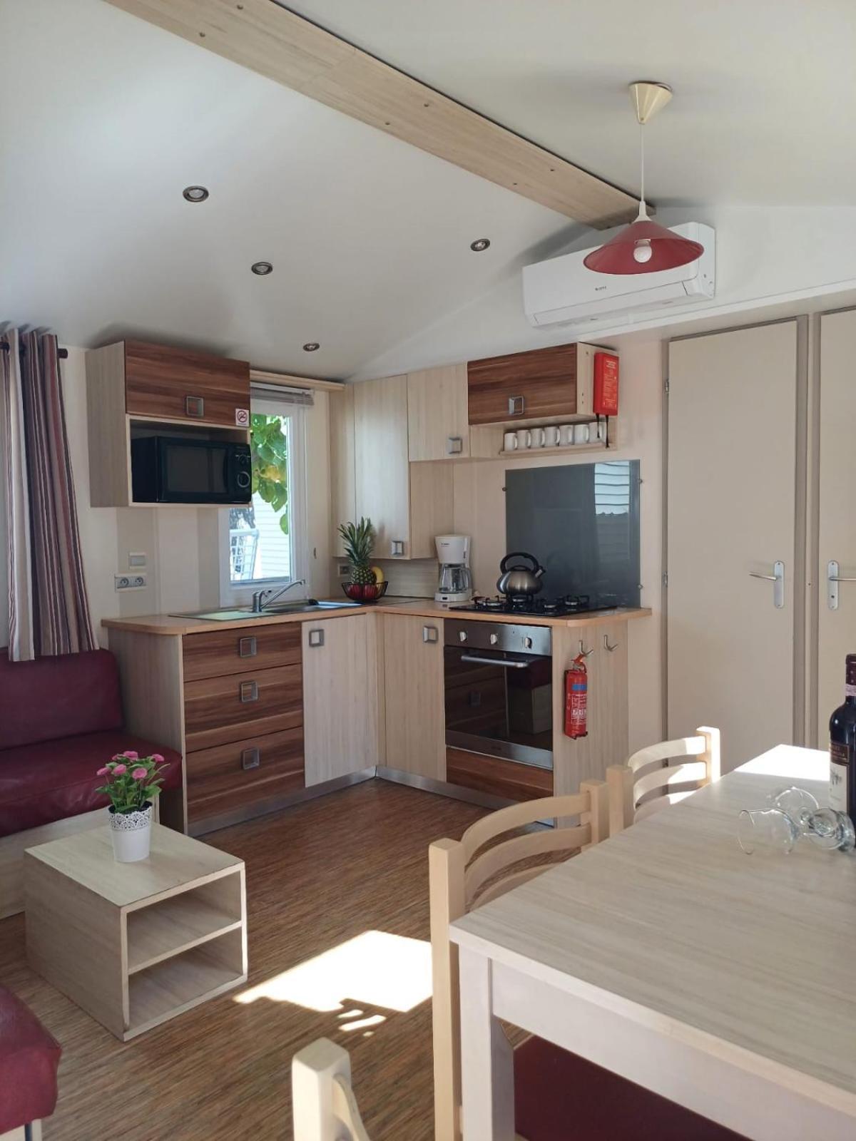 Camping Tucan - Mobile Homes By Lifestyle Holidays Lloret de Mar Buitenkant foto